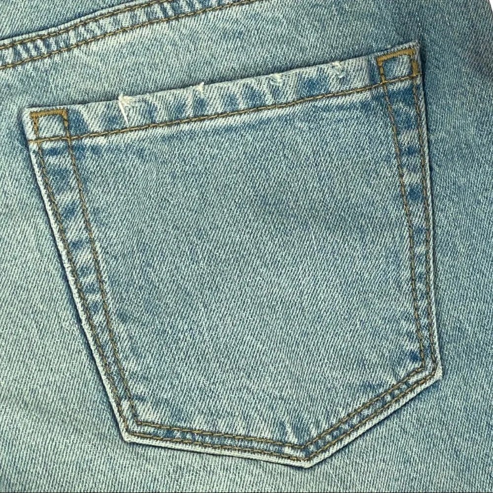 Isabel Maternity Side Panel Midi Maternity Jean Shorts Light Wash Size 4. - Picture 8 of 11